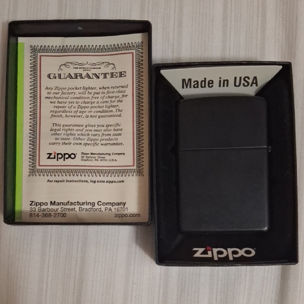 BUNDLE of 4 ZIPPO LIGHTERS